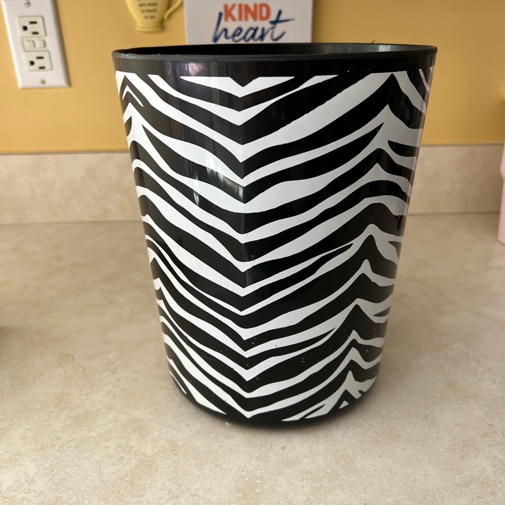 Zebra Trashcan